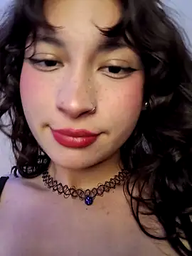 Snapshot of Danly_ chatting on 8, 4, 2026 Danly online show from 8, 4, 2026