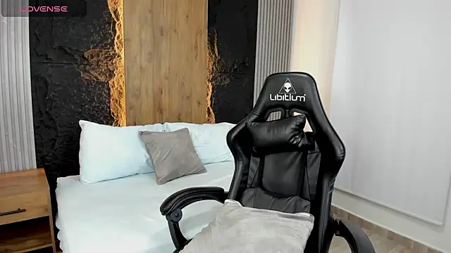 Clara Luu online show from 11, 10, 2025