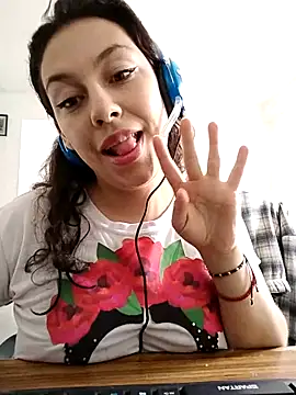 AlanaDesire online show from 14, 9, 2025