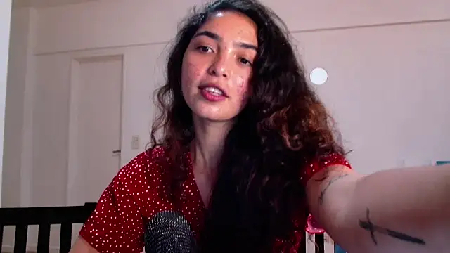 Snapshot of Ariagal chatting on 24, 9, 2025 Ariagal online show from 24, 9, 2025