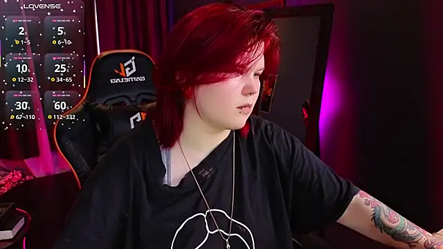 fillisfox  online show from 11, 11, 2025