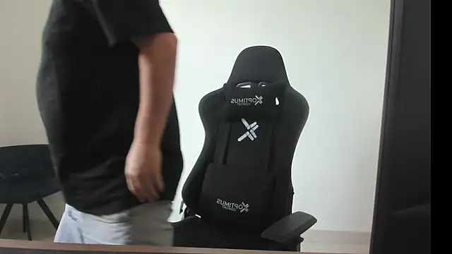 Snapshot of massimo_dannger chatting on 8, 9, 2025 massimo dannger online show from 8, 9, 2025