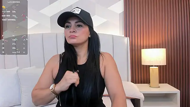 Snapshot of Mommy_Naughty chatting on 4, 8, 2026 Mommy Naughty online show from 4, 8, 2026