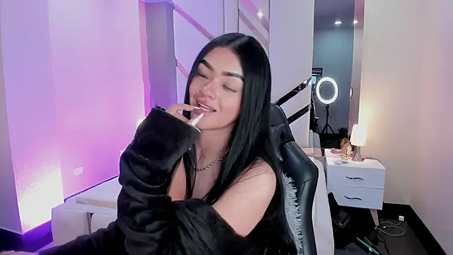 EmmaStonns online show from 10, 9, 2025