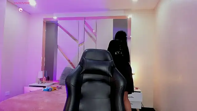 EmmaStonns online show from 19, 9, 2025