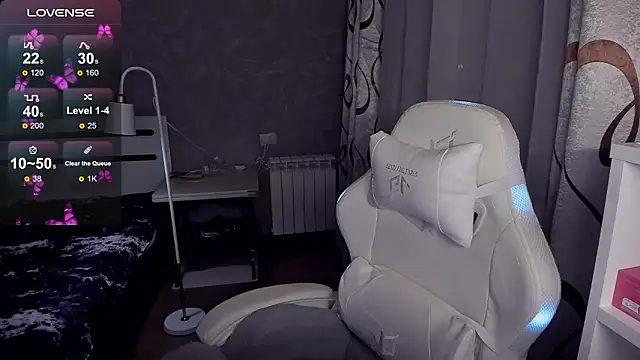 KiraKrox online show from 6, 3, 2026