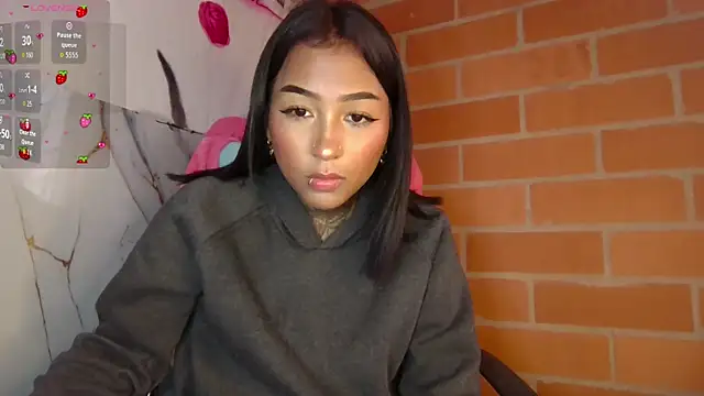 kitty moon1 online show from 9, 9, 2025