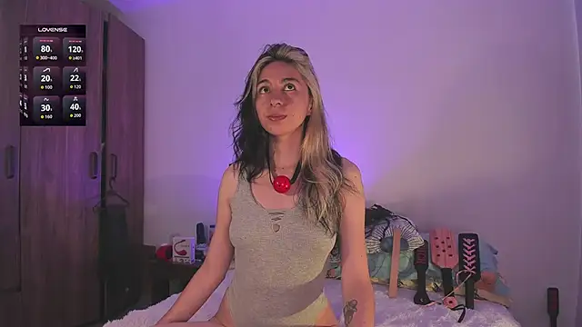 Snapshot of K2xxKrawl chatting on 15, 10, 2025 K2xxKrawl online show from 15, 10, 2025