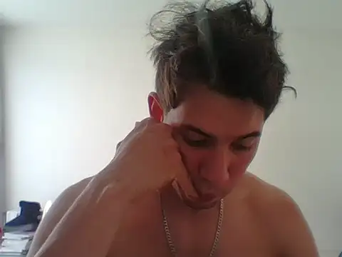 Maxtaylor18 online show from 18, 2, 2026