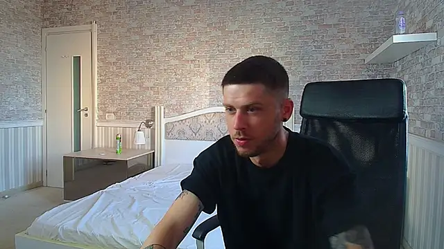 Snapshot of JonahShaw chatting on 25, 6, 2026 JonahShaw online show from 25, 6, 2026