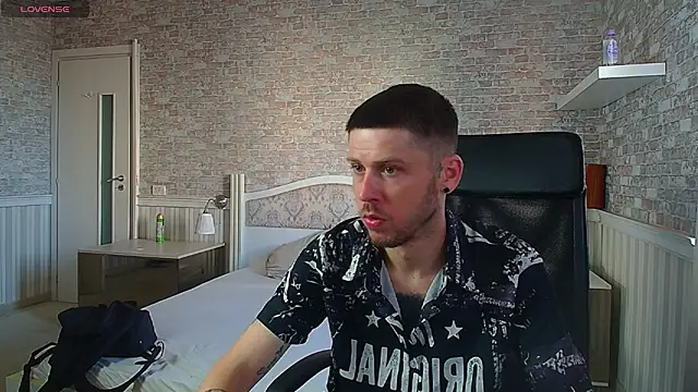 Snapshot of JonahShaw chatting on 26, 6, 2026 JonahShaw online show from 26, 6, 2026