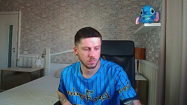 Snapshot of JonahShaw chatting on 6, 7, 2026 JonahShaw online show from 6, 7, 2026