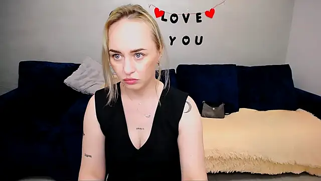 LiluMoon   online show from 9, 5, 2026