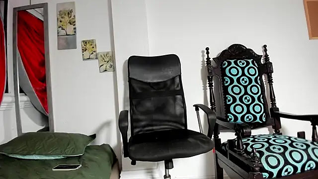 tyler twink boy online show from 15, 3, 2026