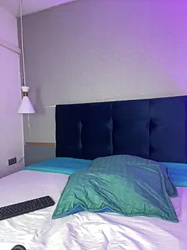 Leo Savage  online show from 7, 10, 2025