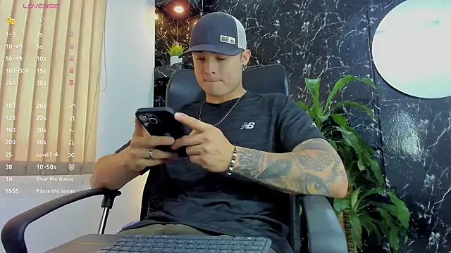 Snapshot of Alexander_ferre chatting on 1, 10, 2025 Alexander ferre online show from 1, 10, 2025