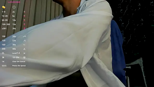 Snapshot of Alexander_ferre chatting on 4, 10, 2025 Alexander ferre online show from 4, 10, 2025