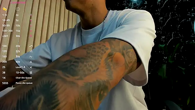 Snapshot of Alexander_ferre chatting on 6, 10, 2025 Alexander ferre online show from 6, 10, 2025