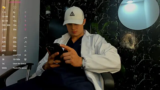 Snapshot of Alexander_ferre chatting on 9, 10, 2025 Alexander ferre online show from 9, 10, 2025