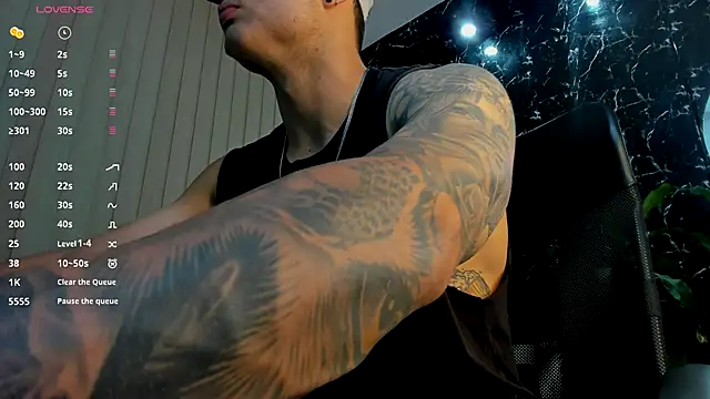 Snapshot of Alexander_ferre chatting on 12, 10, 2025 Alexander ferre online show from 12, 10, 2025