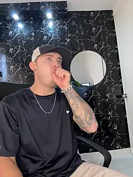 Snapshot of Alexander_ferre chatting on 7, 1, 2026 Alexander ferre online show from 7, 1, 2026