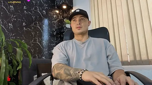 Snapshot of Alexander_ferre chatting on 3, 2, 2026 Alexander ferre online show from 3, 2, 2026