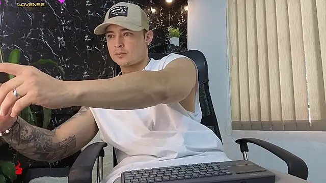 Snapshot of Alexander_ferre chatting on 10, 2, 2026 Alexander ferre online show from 10, 2, 2026