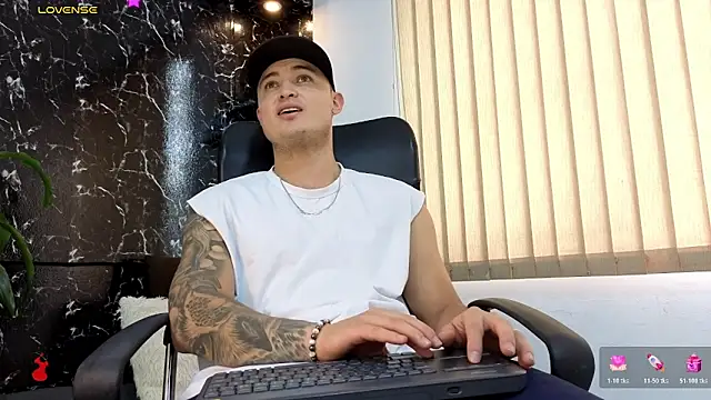 Snapshot of Alexander_ferre chatting on 24, 2, 2026 Alexander ferre online show from 24, 2, 2026