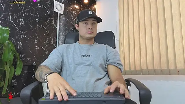 Snapshot of Alexander_ferre chatting on 18, 3, 2026 Alexander ferre online show from 18, 3, 2026