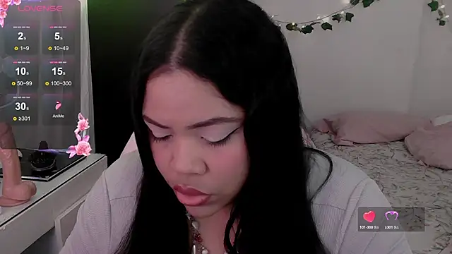 Juicy elenxx online show from 12, 3, 2026