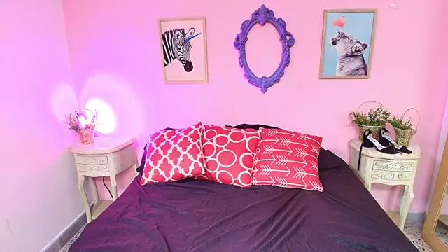 Nahomi Rivera online show from 22, 9, 2025