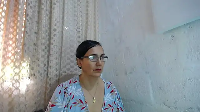 gabbyparker  online show from 12, 11, 2025