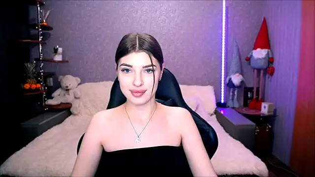 Snapshot of Dianaa_Lee0 chatting on 17, 12, 2025 Dianaa Lee0 online show from 17, 12, 2025