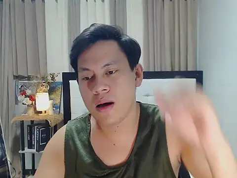 Ashley Slutty online show from 15, 9, 2025