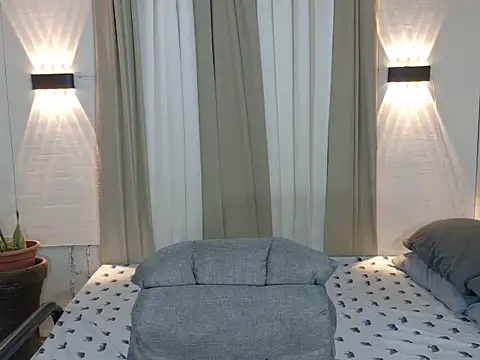 Snapshot of avery_in_paradisexx chatting on 12, 10, 2025 avery in paradisexx online show from 12, 10, 2025