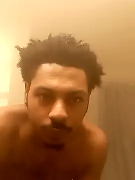 Snapshot of Yungandhungd chatting on 20, 9, 2025 Yungandhungd online show from 20, 9, 2025