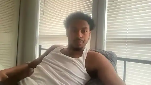 Snapshot of Yungandhungd chatting on 20, 11, 2025 Yungandhungd online show from 20, 11, 2025