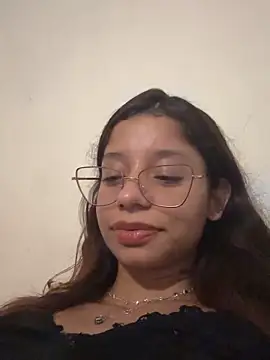 Snapshot of FadaPerigosa chatting on 5, 4, 2026 FadaPerigosa online show from 5, 4, 2026