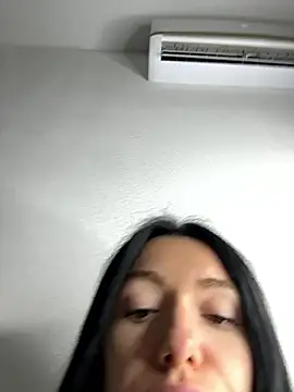 Snapshot of karrr__aaa chatting on 3, 10, 2025 karrr aaa online show from 3, 10, 2025