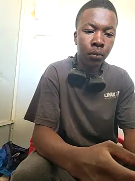 Snapshot of sweetdickboy2 chatting on 26, 3, 2026 sweetdickboy2 online show from 26, 3, 2026