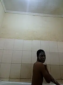 Snapshot of sweetdickboy2 chatting on 18, 4, 2026 sweetdickboy2 online show from 18, 4, 2026