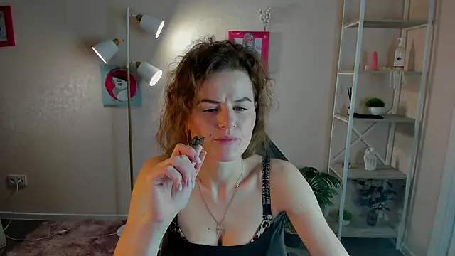 Wanda Gomez online show from 15, 2, 2026