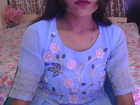 hoty-priya online show from 12, 2, 2026