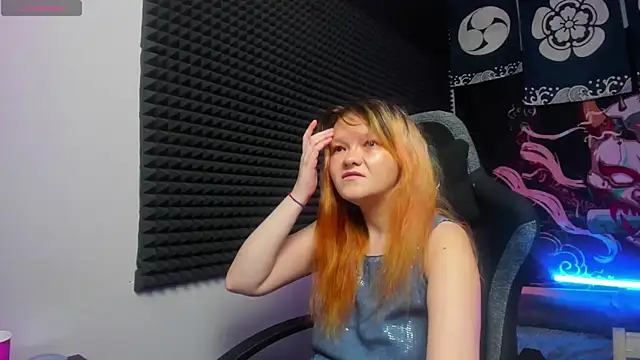 Nora lovvvv online show from 25, 9, 2025