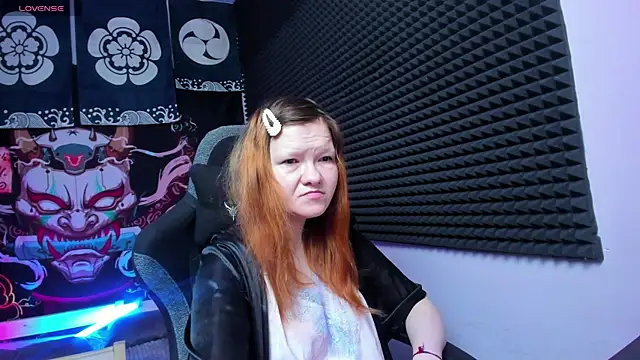 Nora lovvvv online show from 19, 10, 2025