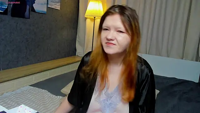 Nora lovvvv online show from 23, 11, 2025