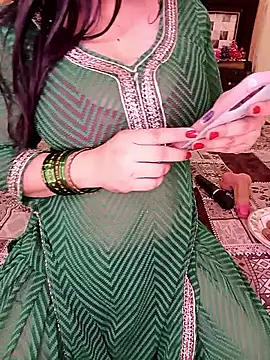 Snapshot of PRIYA_22 chatting on 27, 5, 2026 PRIYA 22 online show from 27, 5, 2026