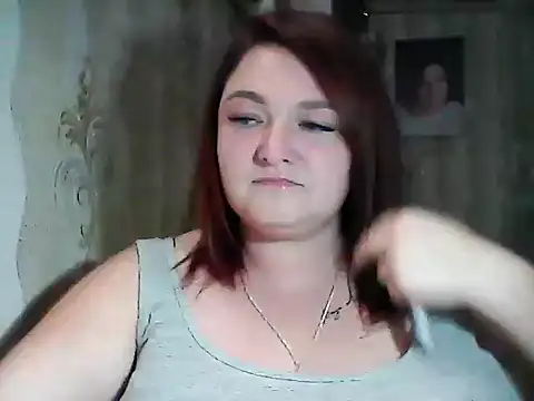 Snapshot of AngelQSky chatting on 7, 11, 2025 AngelQSky online show from 7, 11, 2025