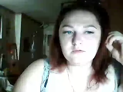 Snapshot of AngelQSky chatting on 18, 11, 2025 AngelQSky online show from 18, 11, 2025