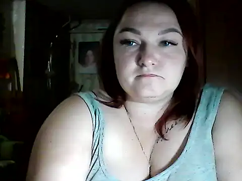 Snapshot of AngelQSky chatting on 19, 11, 2025 AngelQSky online show from 19, 11, 2025